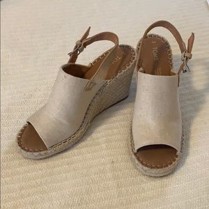 Tom’s Monica Wedge Heel, size 9